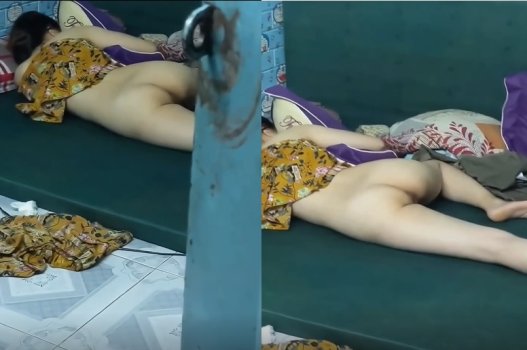 lộ clip sex trung quốc Nữ sinh bị kẻ biến thái móc bím trên chuyến tàu về nhà nhưng thấy “sướng”